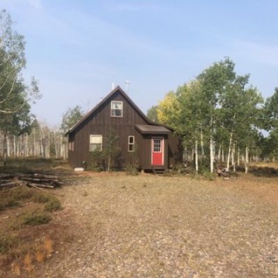 Cabin-For-Rent-CO-Unit-61-Cabin-Front-View